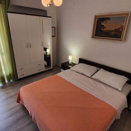 Double Rooms With Terrace Tomica Baška Екстериор снимка