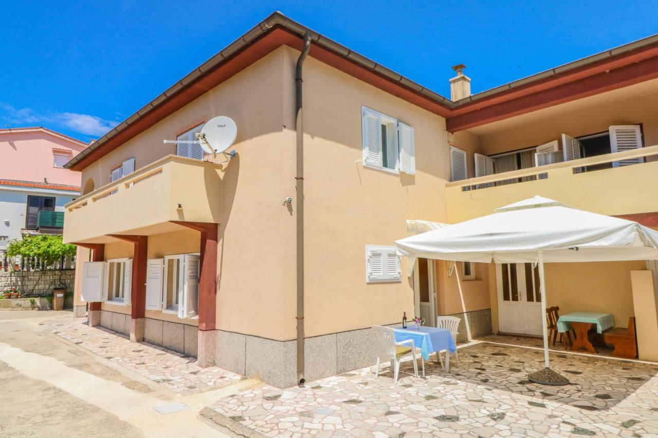 Double Rooms With Terrace Tomica Baška Екстериор снимка