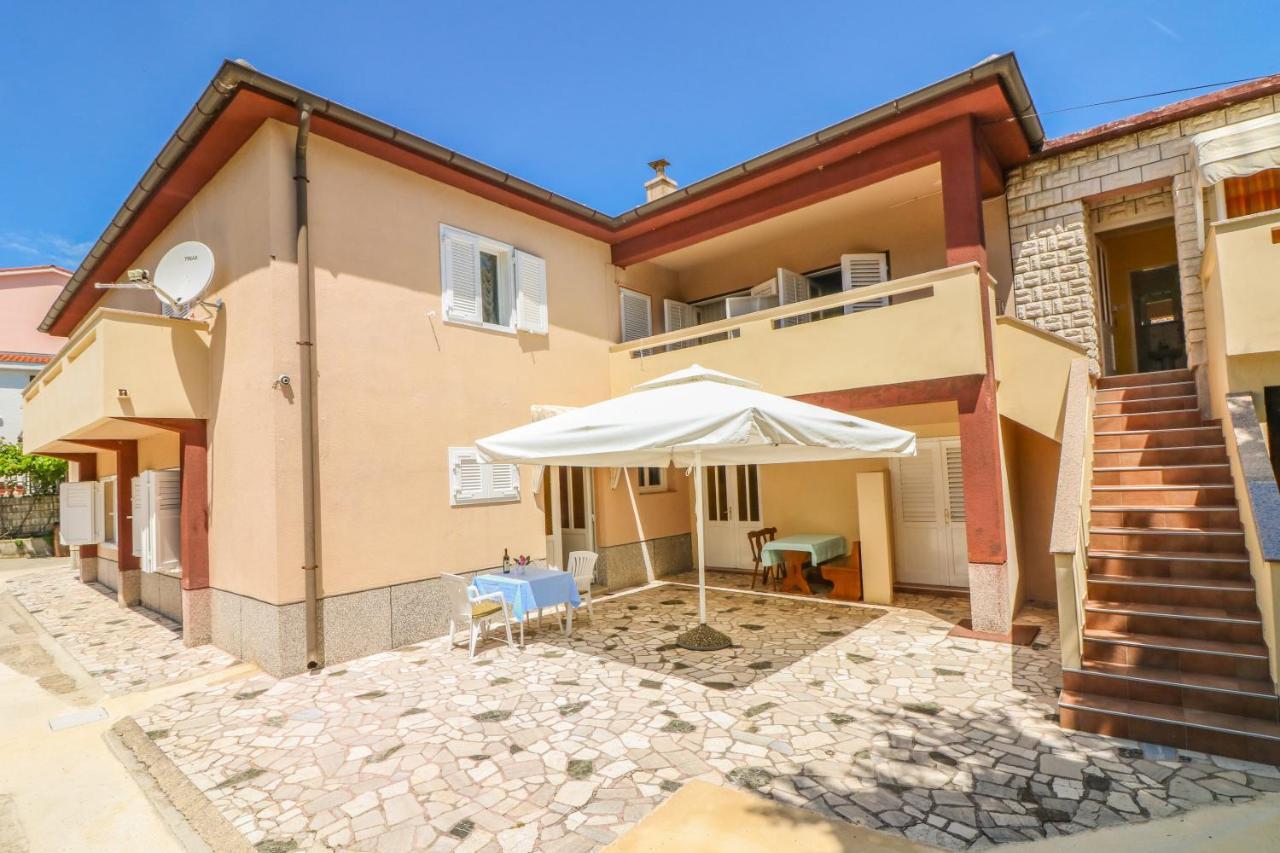 Double Rooms With Terrace Tomica Baška Екстериор снимка