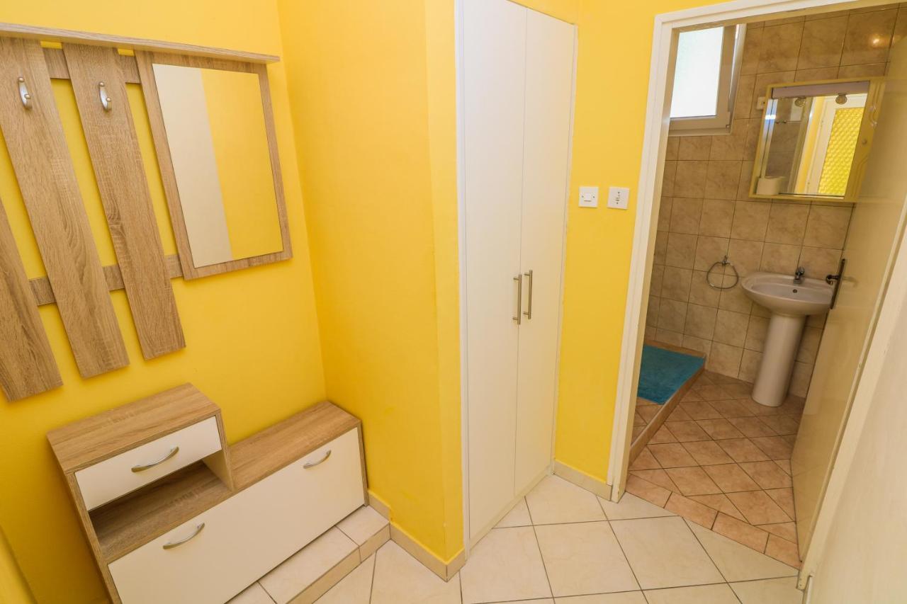 Double Rooms With Terrace Tomica Baška Екстериор снимка