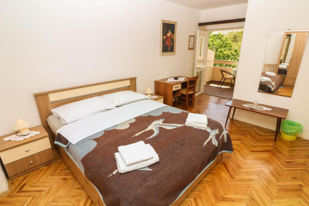 Double Rooms With Terrace Tomica Baška Екстериор снимка