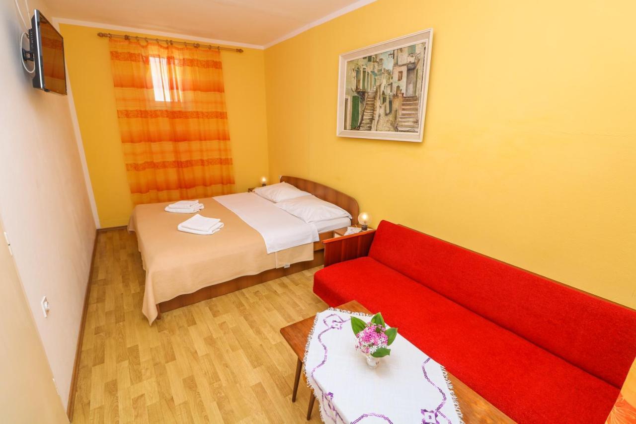 Double Rooms With Terrace Tomica Baška Екстериор снимка