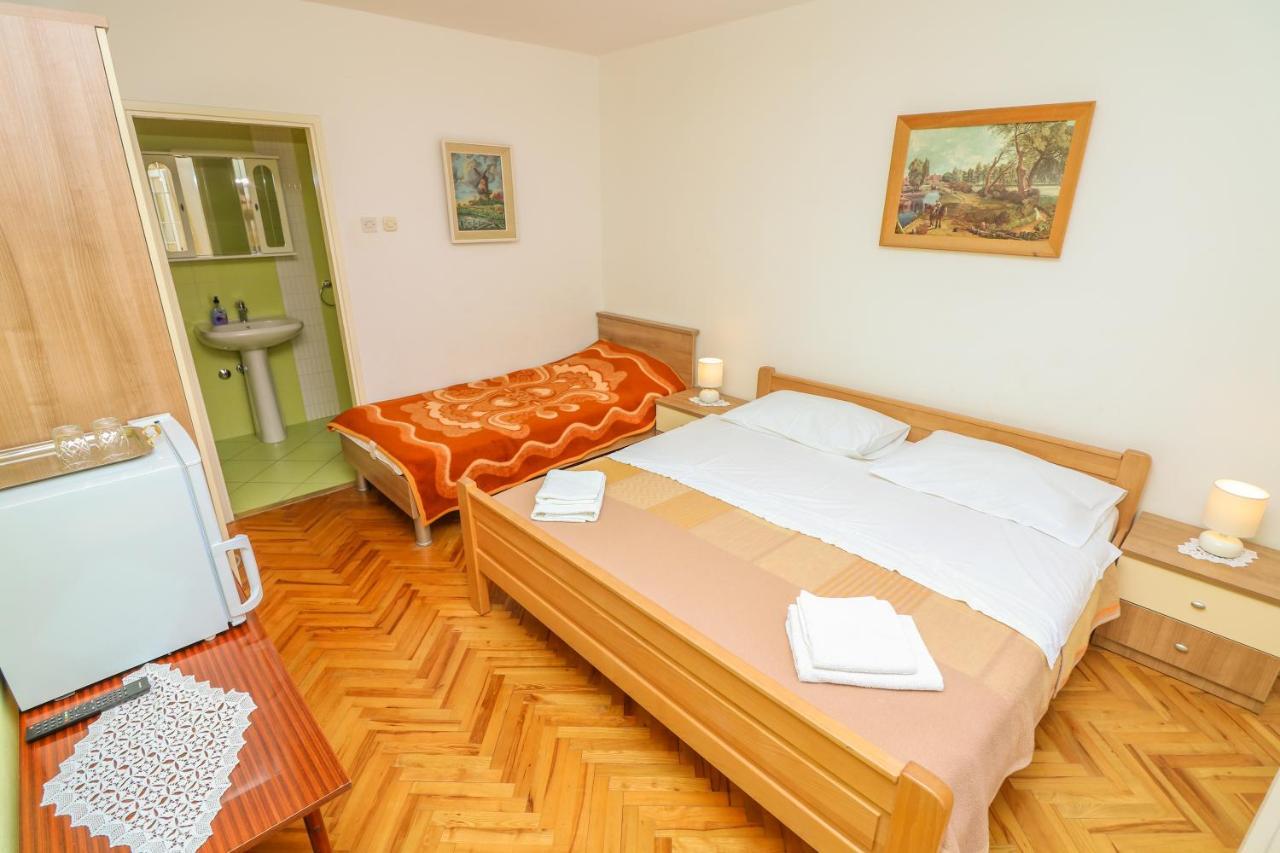 Double Rooms With Terrace Tomica Baška Екстериор снимка